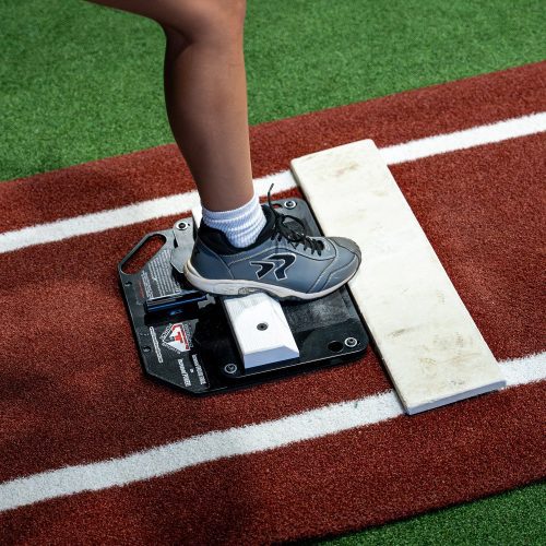 queen of the hill pitching trainer mlb d1s 1 training device 203694